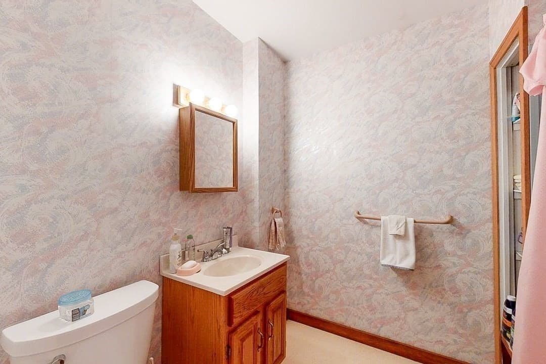 Single Family Residence at 38 Burncoat St, Worcester MA 01605, photo 27 of 31