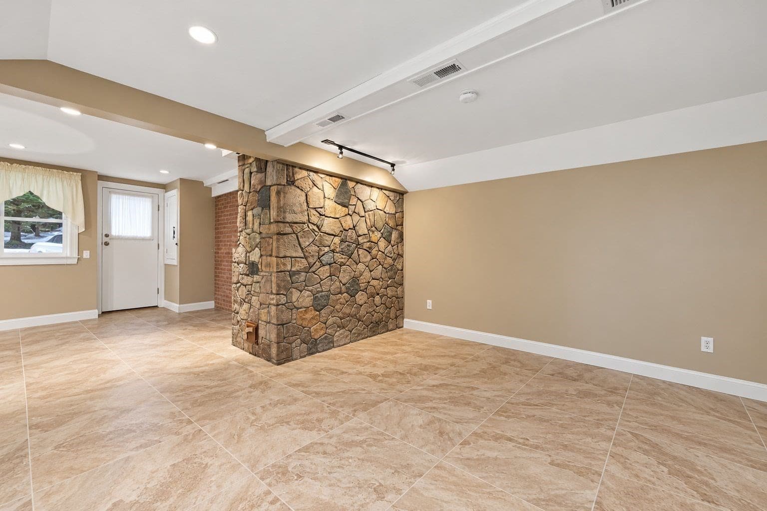 Single Family Residence at 670 Amherst Rd, Granby MA 01033, photo 34 of 42