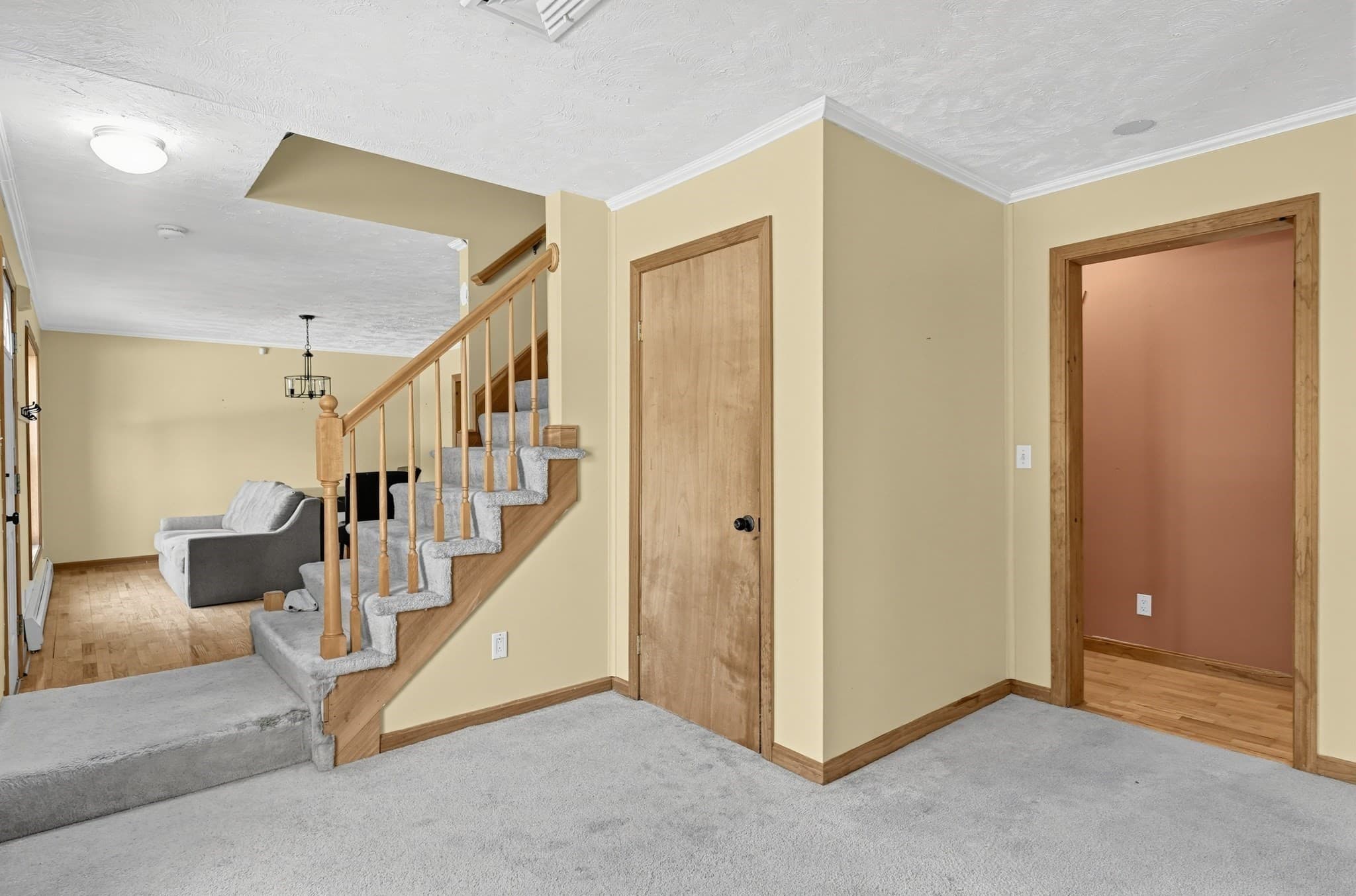Single Family Residence at 305 Wren St, Taunton MA 02718, photo 13 of 39