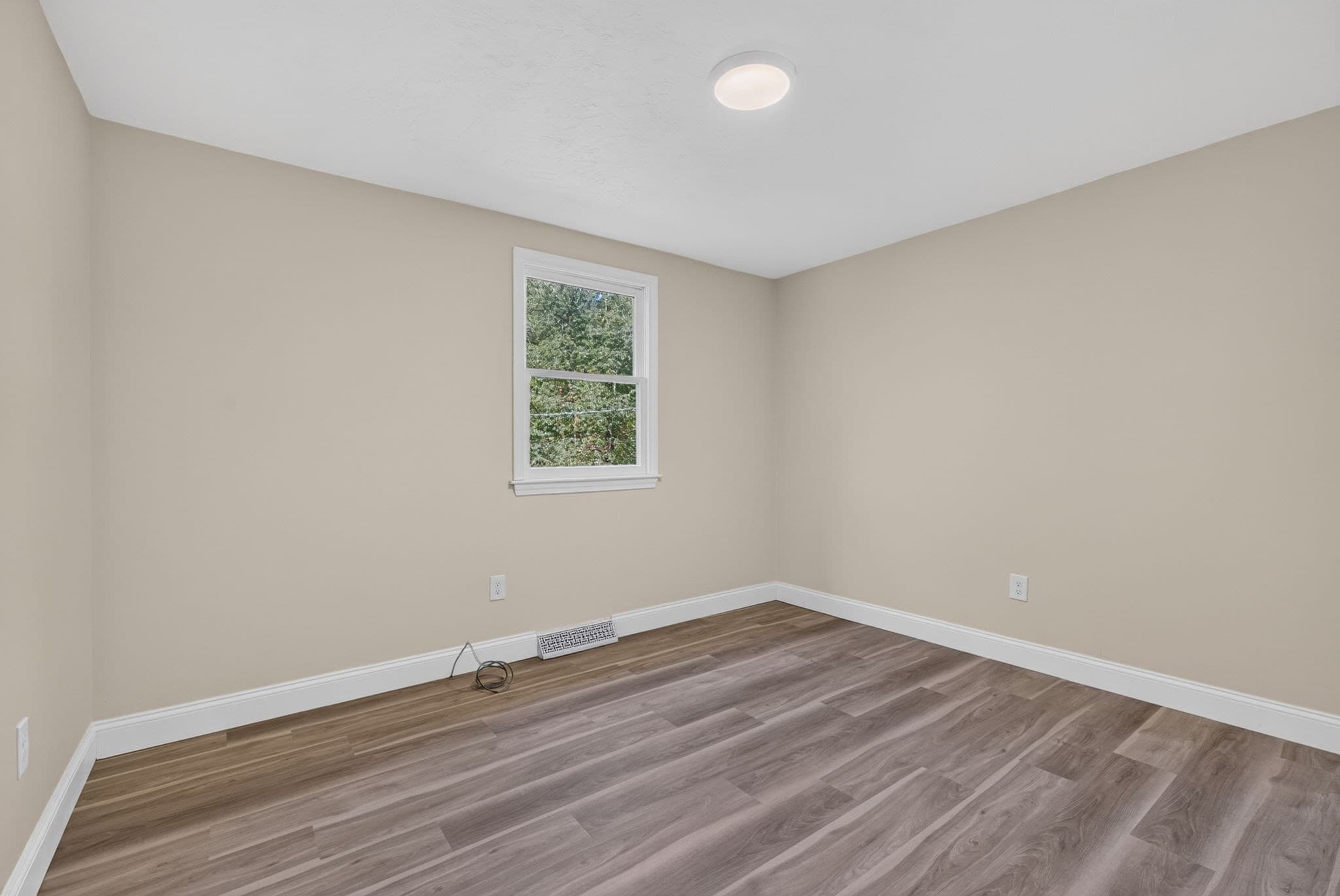 Single Family Residence at 120 Appletree Cir, Bridgewater MA 02324, photo 22 of 42