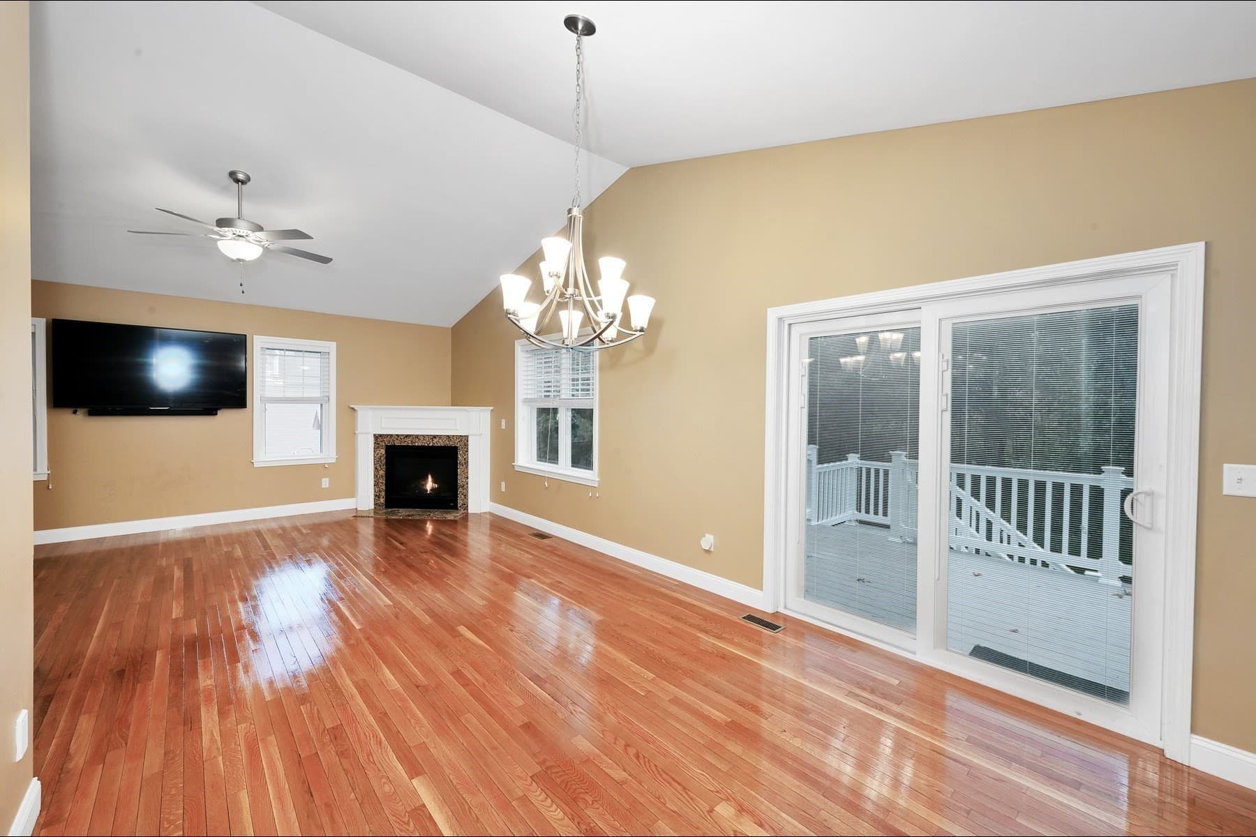 Single Family Residence at 55 Surrey Ln # 55, East Bridgewater MA 02333, photo 9 of 42