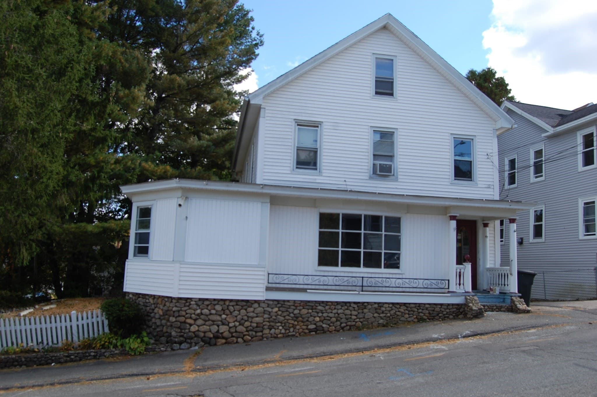 Multi Family at 67 Mechanic St., Spencer MA 01562, photo 2 of 17