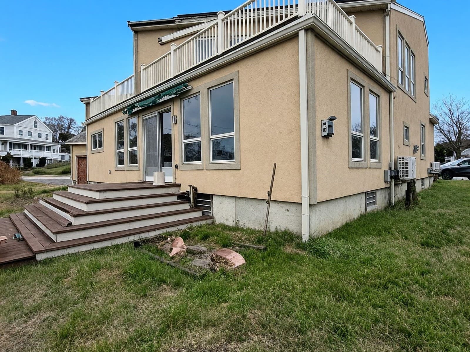 Single Family Residence at 15 Bay St, Hull MA 02045, photo 7 of 8