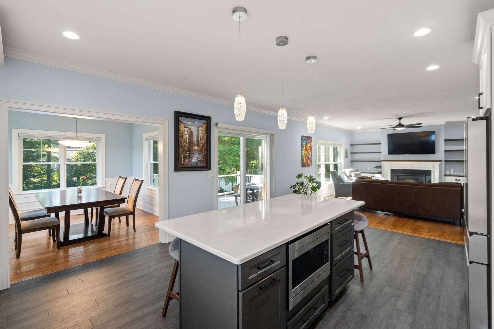 Single Family Residence at 19 Pass Farm Rd, Attleboro MA 02703, photo 9 of 42