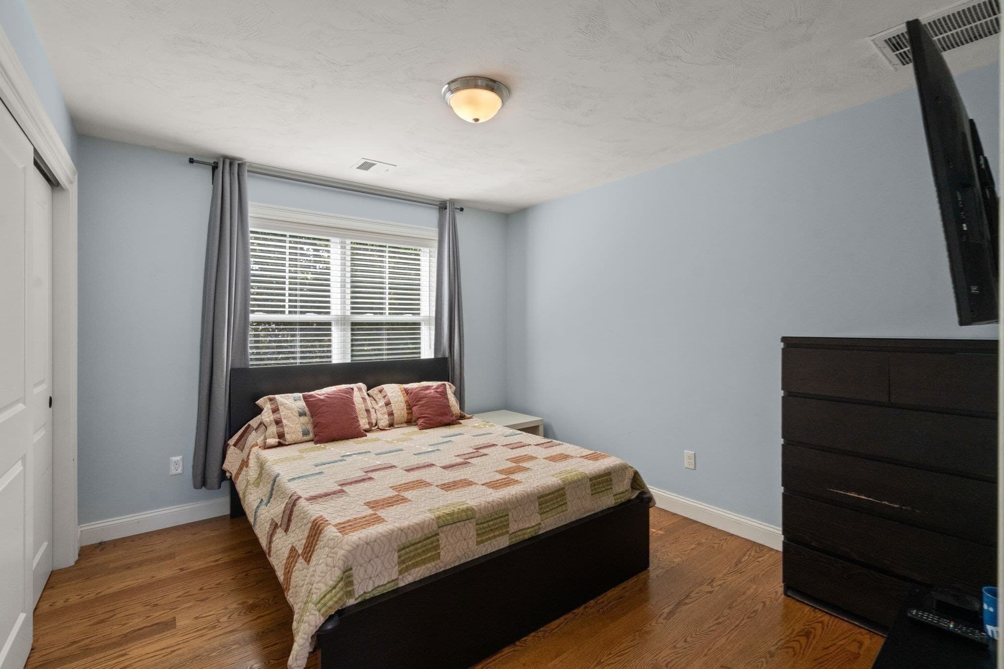 Single Family Residence at 19 Pass Farm Rd, Attleboro MA 02703, photo 18 of 42