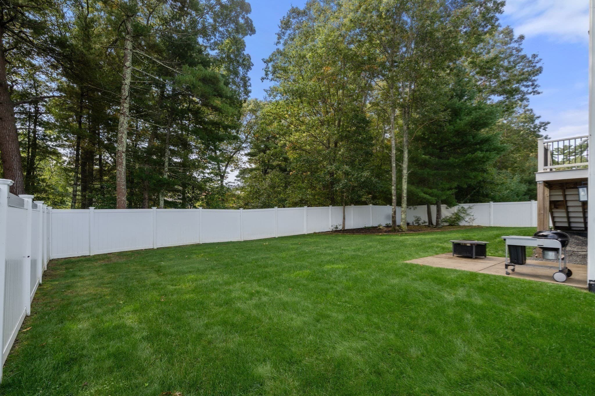 Single Family Residence at 19 Pass Farm Rd, Attleboro MA 02703, photo 37 of 42