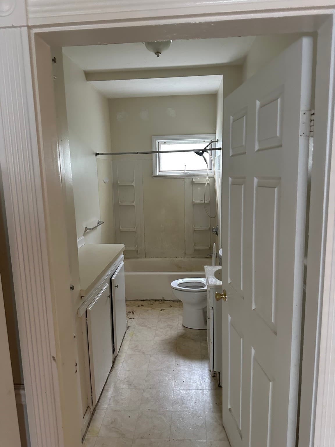 2 Family - 2 Units Up/Down at 16 Preston Street, Millville MA 01529, photo 8 of 18