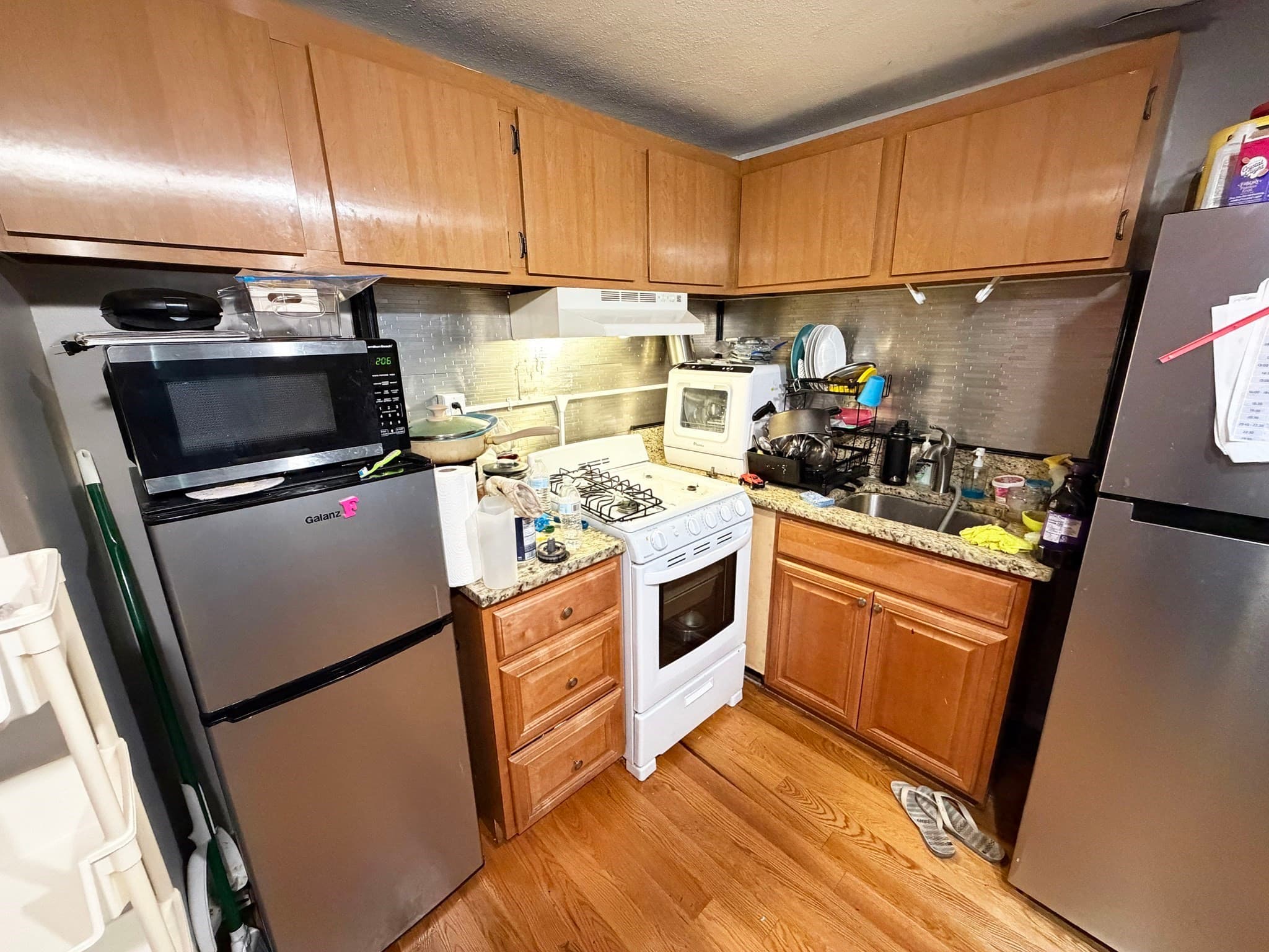5+ Family - 5+ Units Up/Down at 238 Chelsea Street, Everett MA 02149, photo 16 of 24