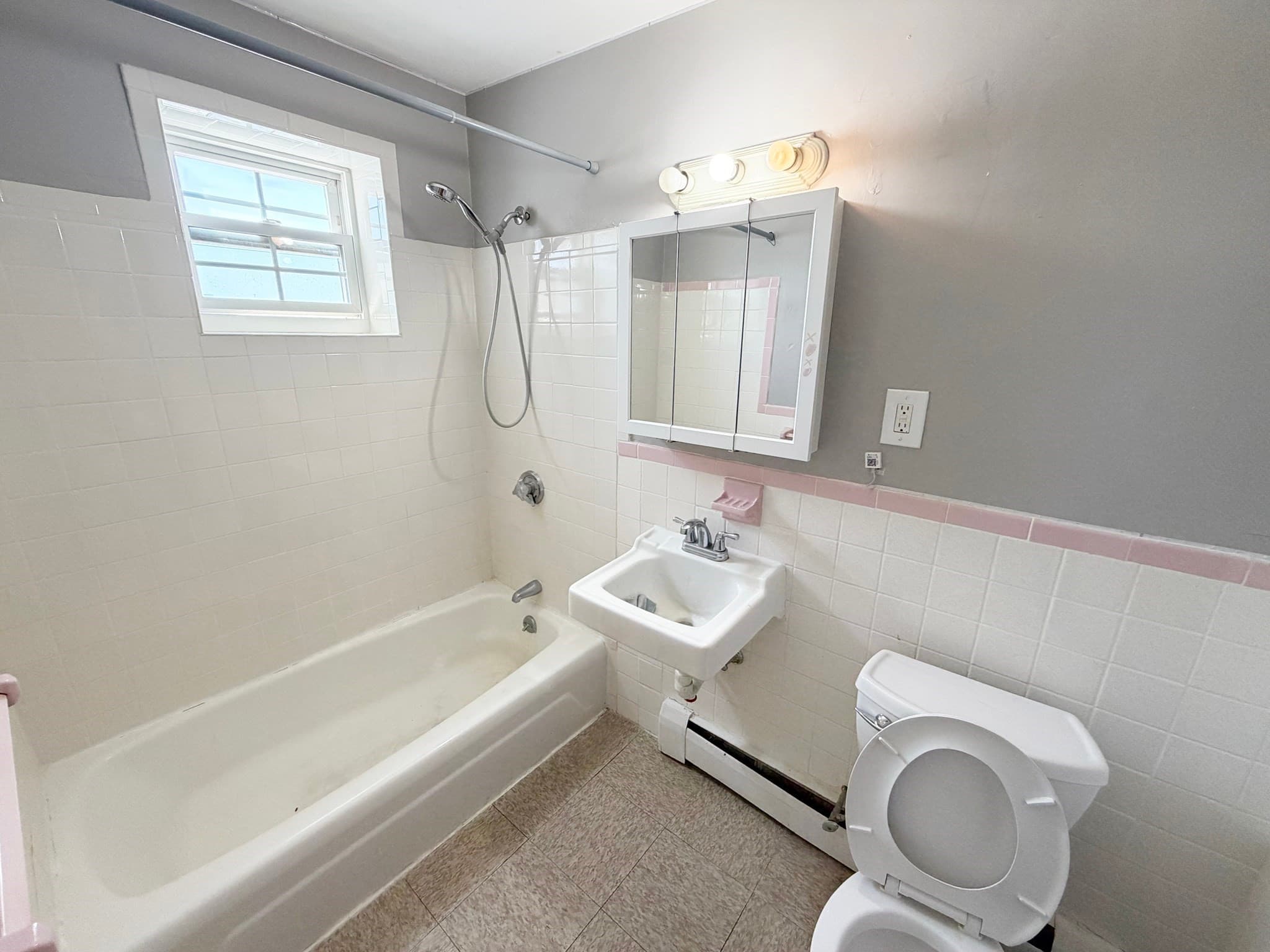 5+ Family - 5+ Units Up/Down at 238 Chelsea Street, Everett MA 02149, photo 9 of 24