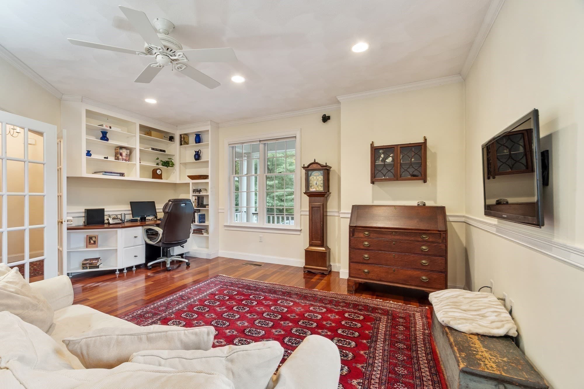 Single Family Residence at 2 Greenbrier Rd,, Manchester MA 01944, photo 13 of 26