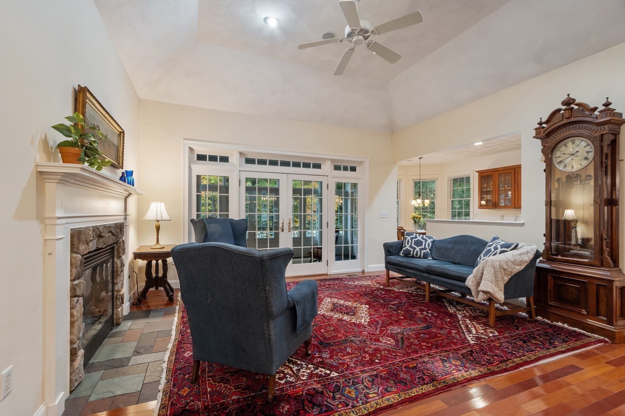 Single Family Residence at 2 Greenbrier Rd,, Manchester MA 01944, photo 10 of 26