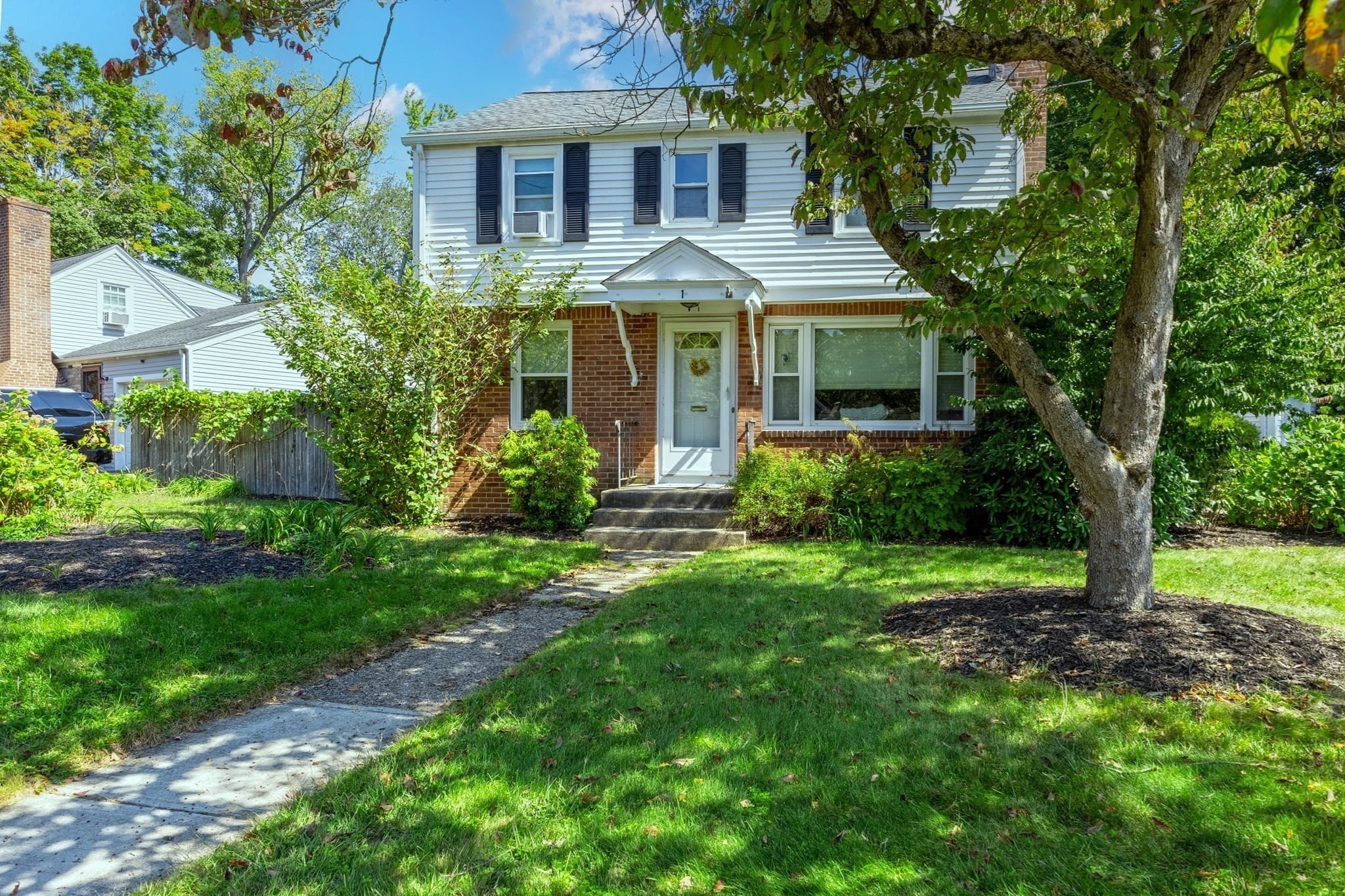 Single Family Residence at 1 Lexington St, South Hadley MA 01075, photo 3 of 40