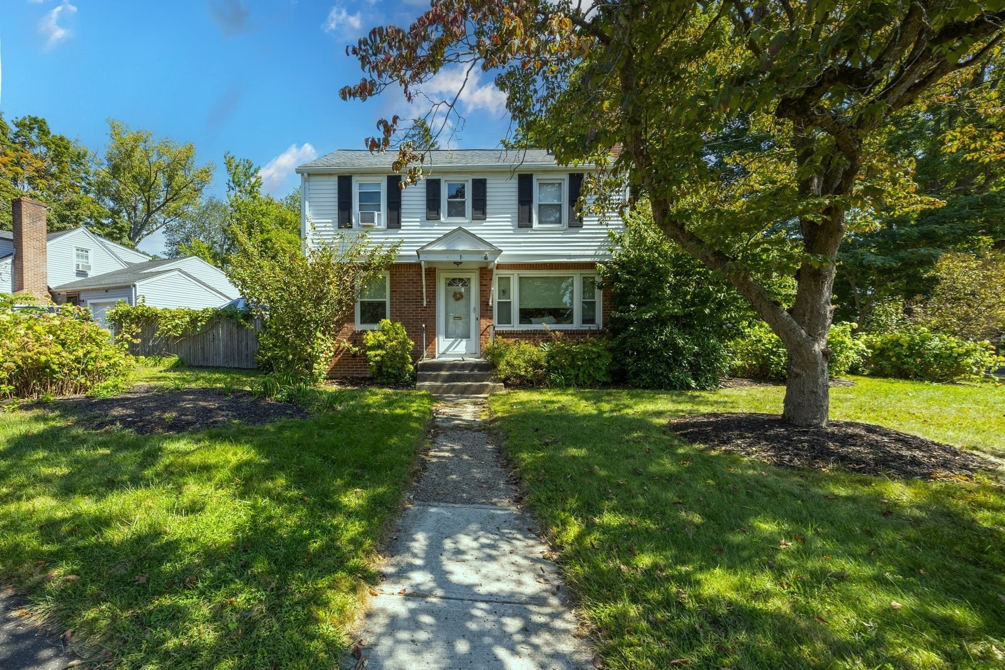 1 Lexington St, South Hadley MA 01075