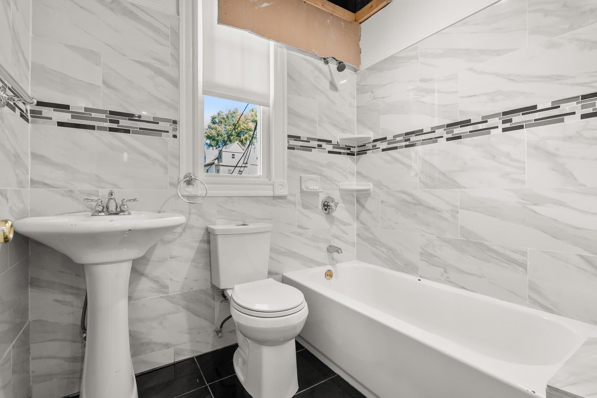 Single Family Residence at 26 Lawrence Ave, Boston MA 02121, photo 14 of 40