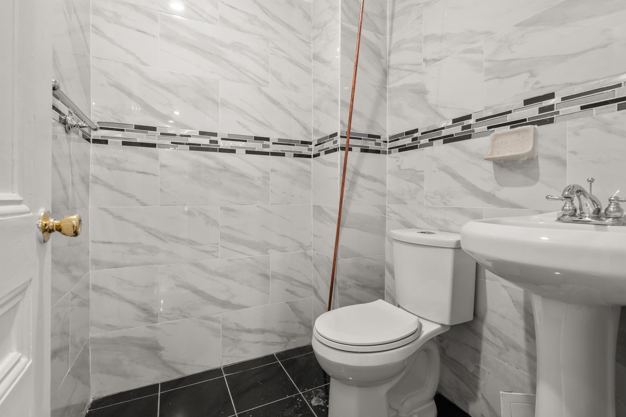 Single Family Residence at 26 Lawrence Ave, Boston MA 02121, photo 15 of 40