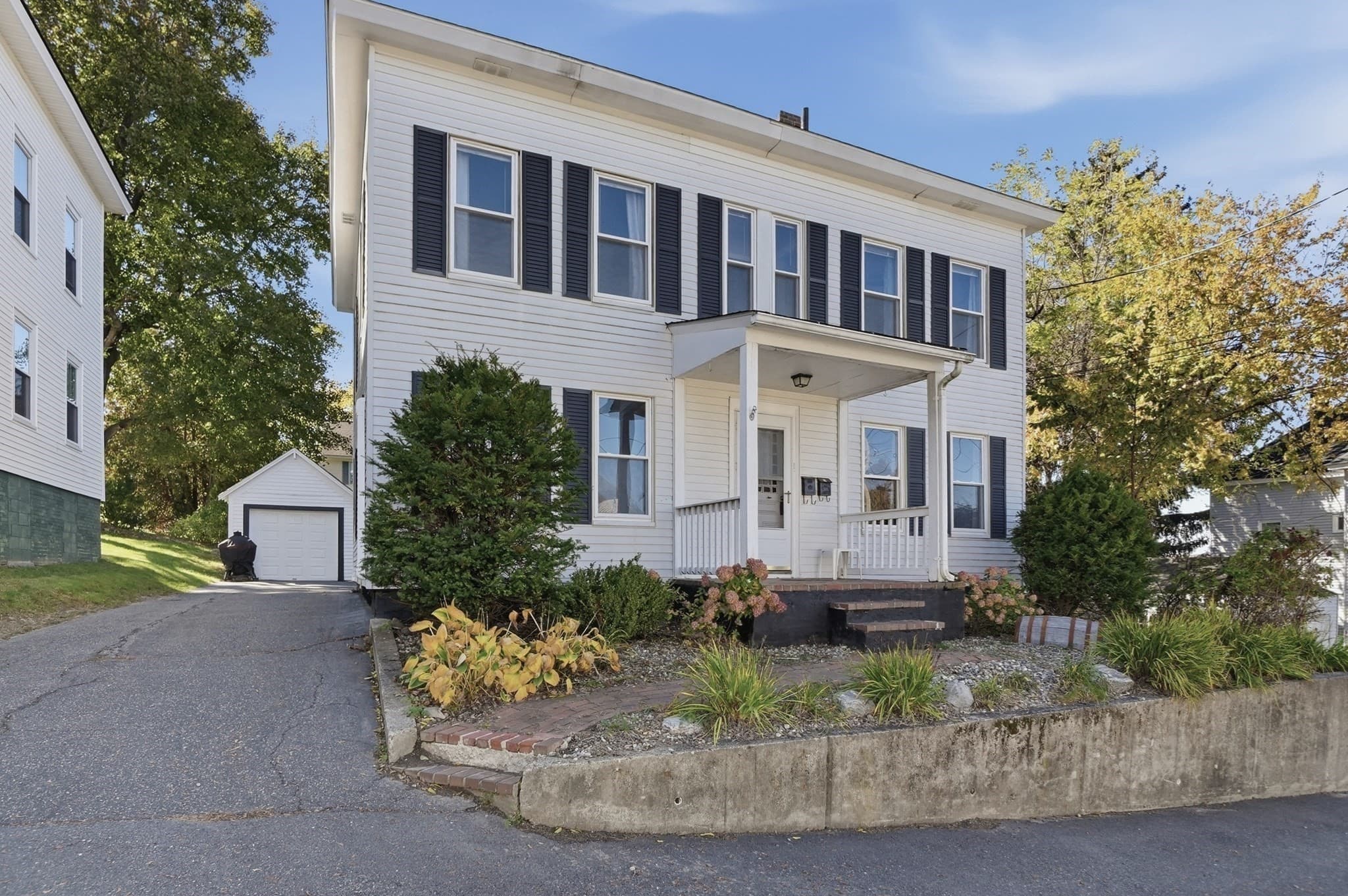 11 Front Street, Clinton MA 01510