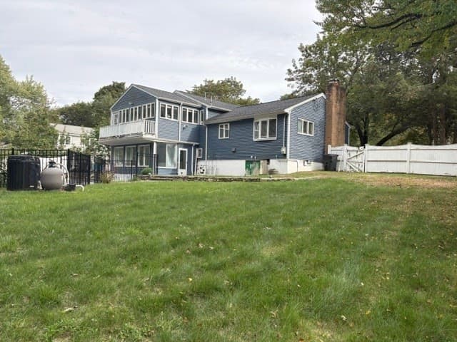 Single Family Residence at 26 Red Barn Rd, Wayland MA 01778, photo 2 of 22