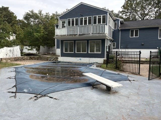 Single Family Residence at 26 Red Barn Rd, Wayland MA 01778, photo 4 of 22
