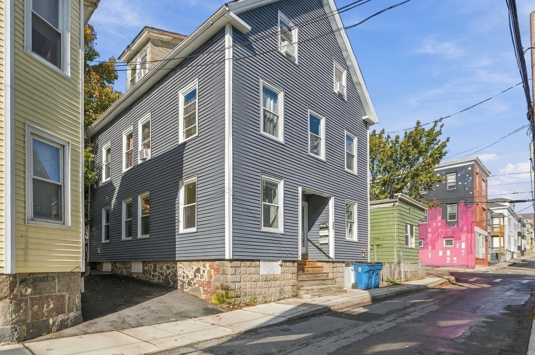 32 Park St, Salem MA 01970