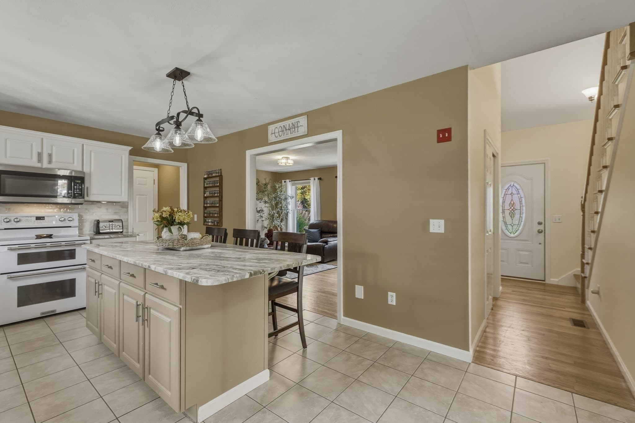 Single Family Residence at 391 Bardwell St, Belchertown MA 01007, photo 8 of 41