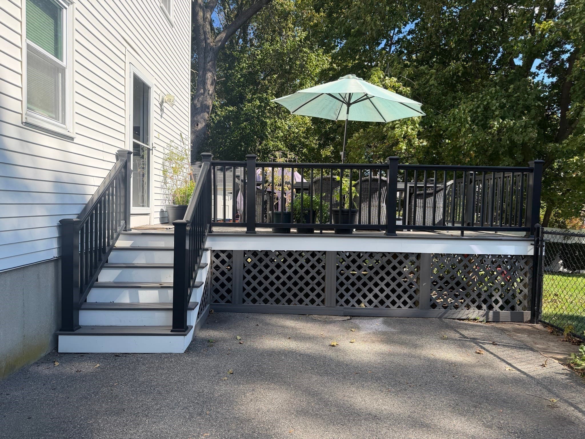 Single Family Residence at 10 Autumn St, Braintree MA 02184, photo 6 of 34
