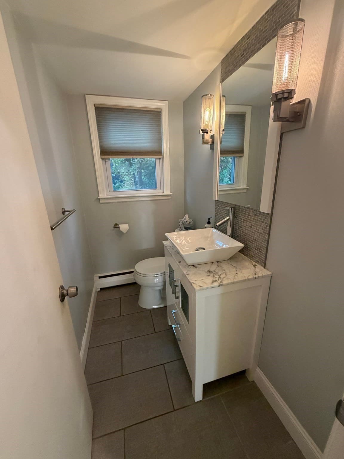 Single Family Residence at 10 Autumn St, Braintree MA 02184, photo 20 of 34