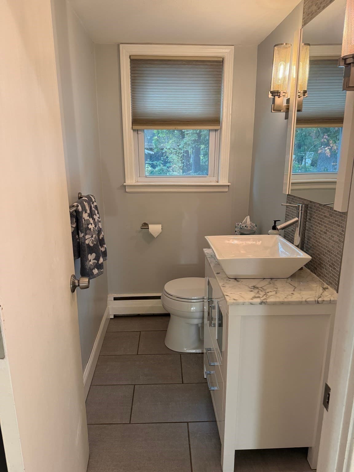 Single Family Residence at 10 Autumn St, Braintree MA 02184, photo 21 of 34
