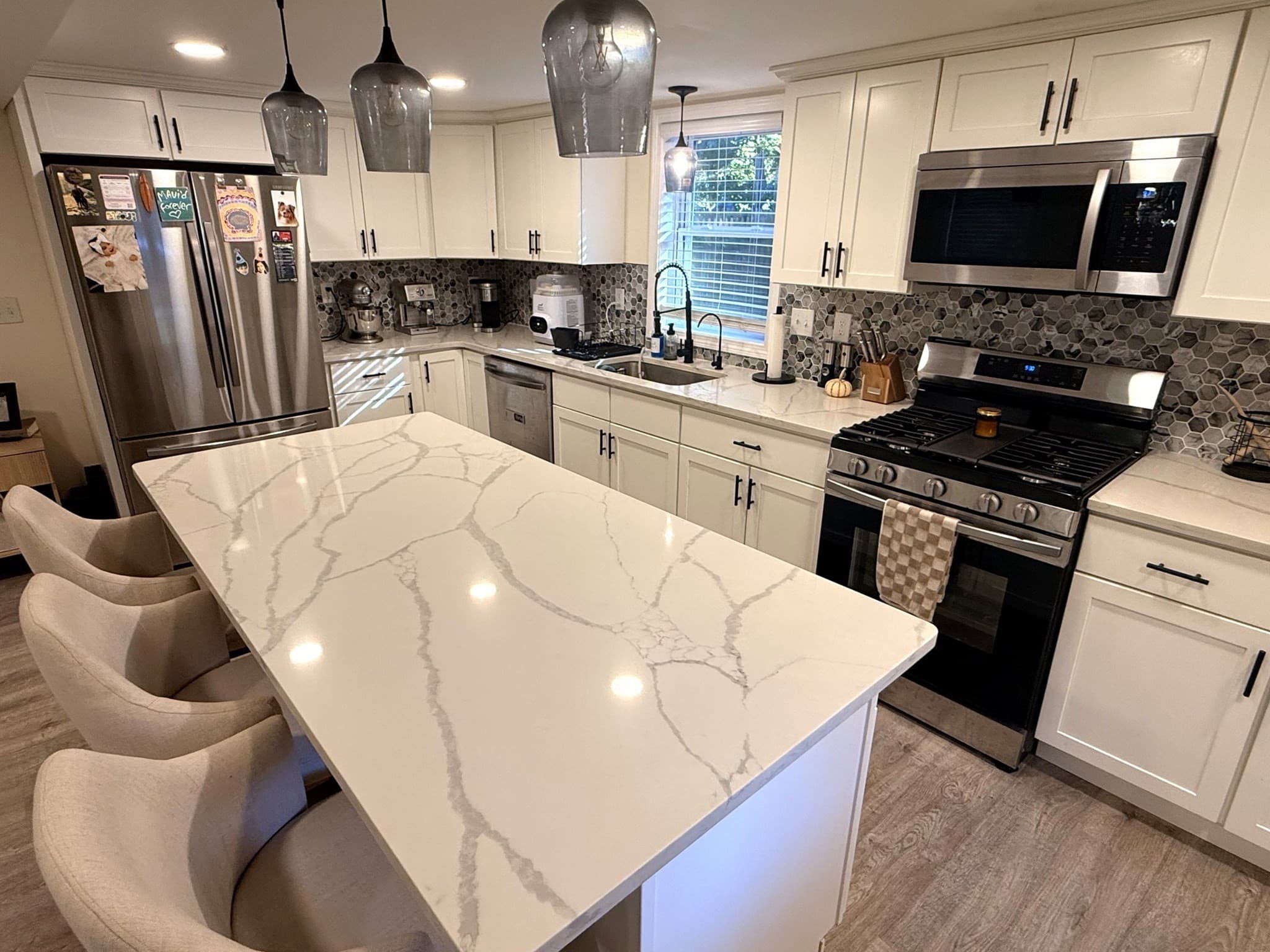 Single Family Residence at 288 Sanford Rd, Westport MA 02790, photo 8 of 26