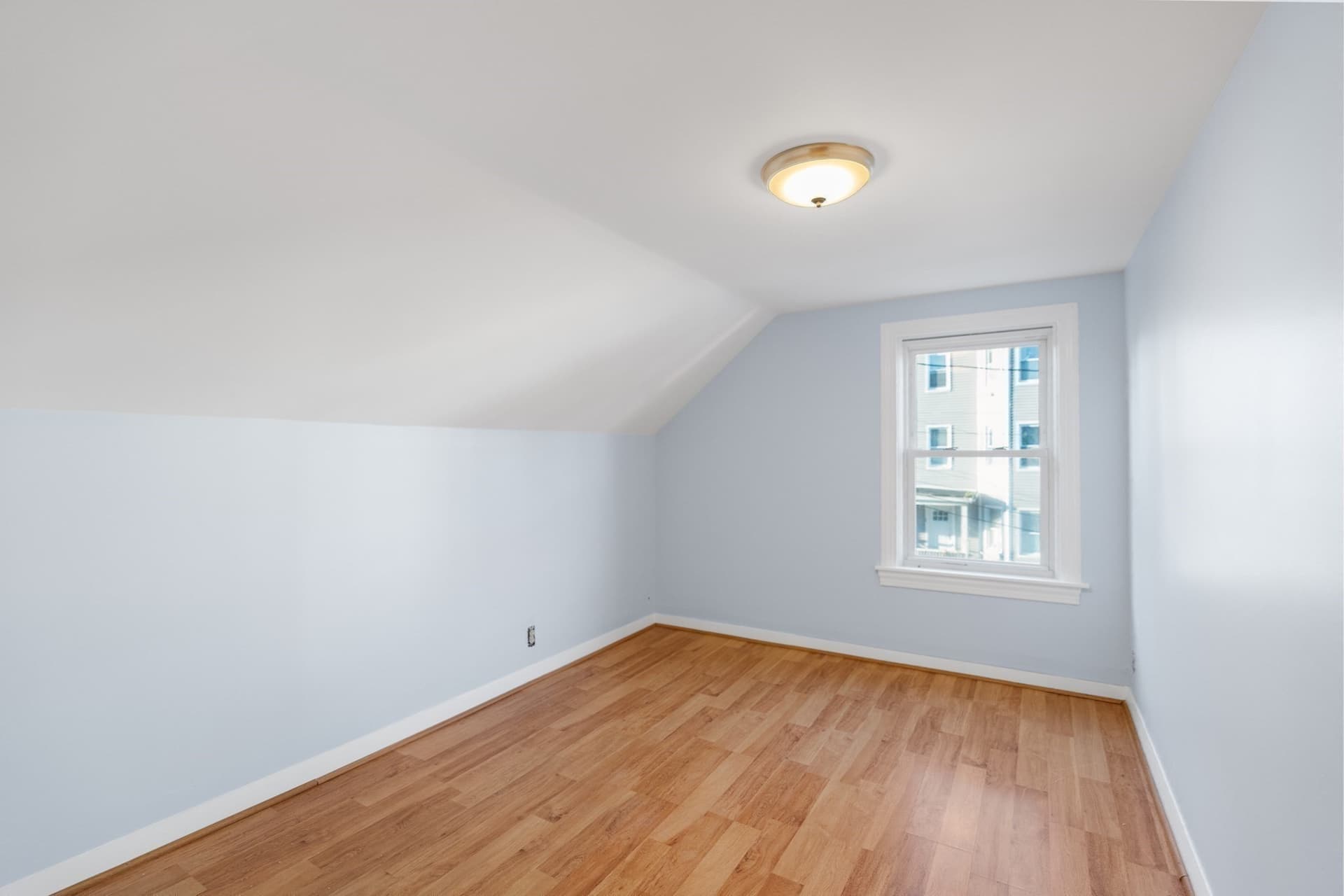 Single Family Residence at 260 Phillips Ave, New Bedford MA 02746, photo 21 of 34