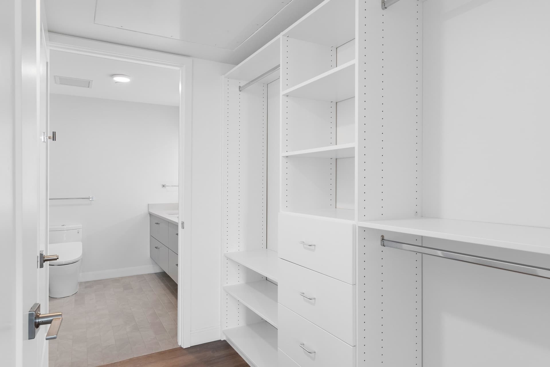 Apartment at 610 Hammond St # 201, Brookline MA 02467, photo 22 of 28