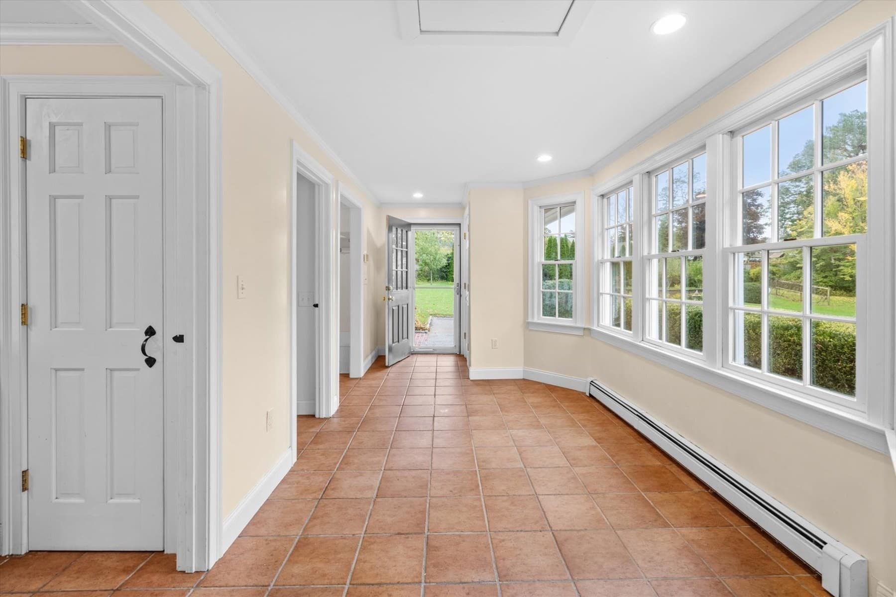 Single Family Residence at 34 Sunset Rd, Duxbury MA 02332, photo 14 of 42