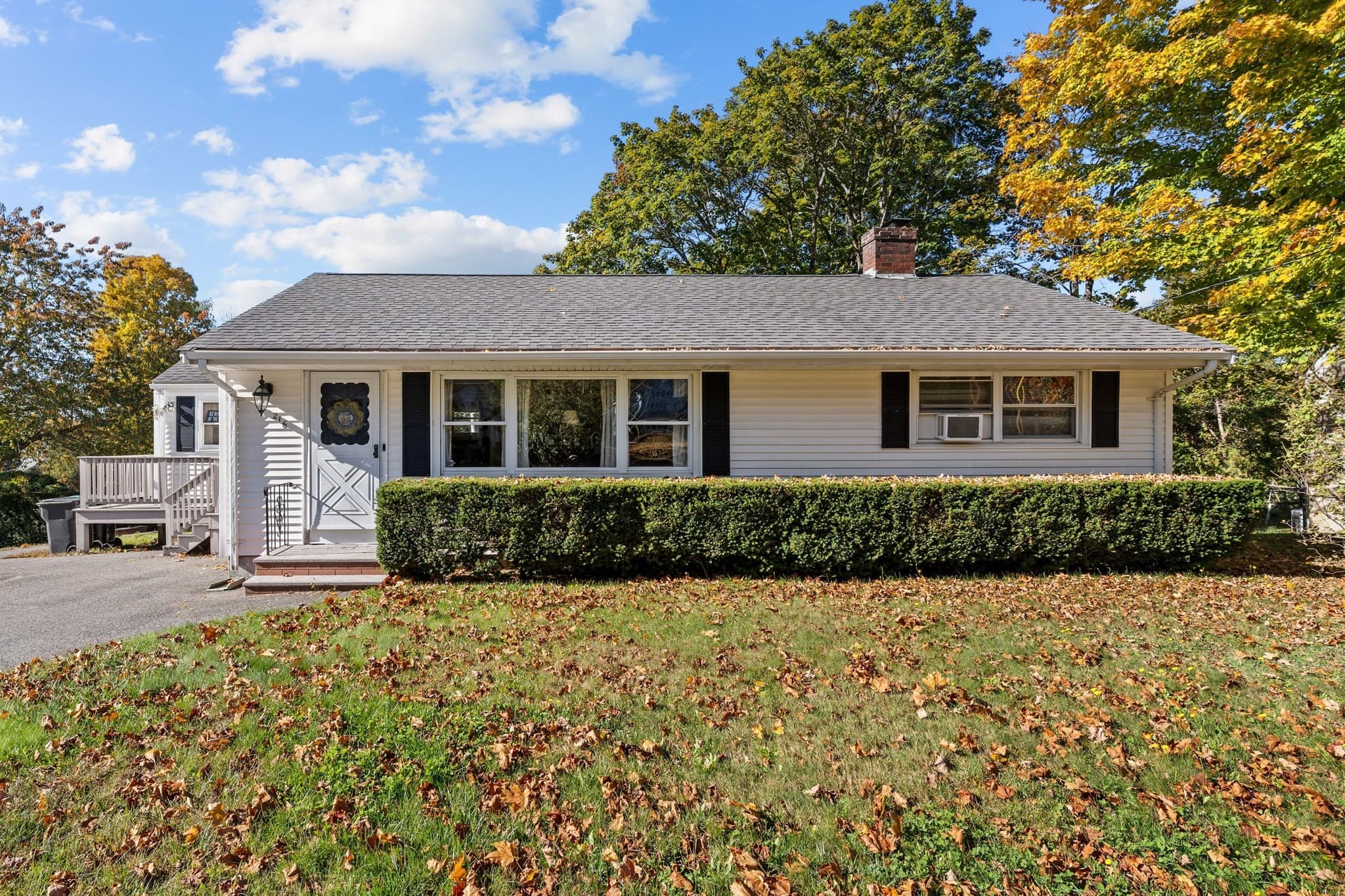 Single Family Residence at 216 S St E, Raynham MA 02767, photo 2 of 26