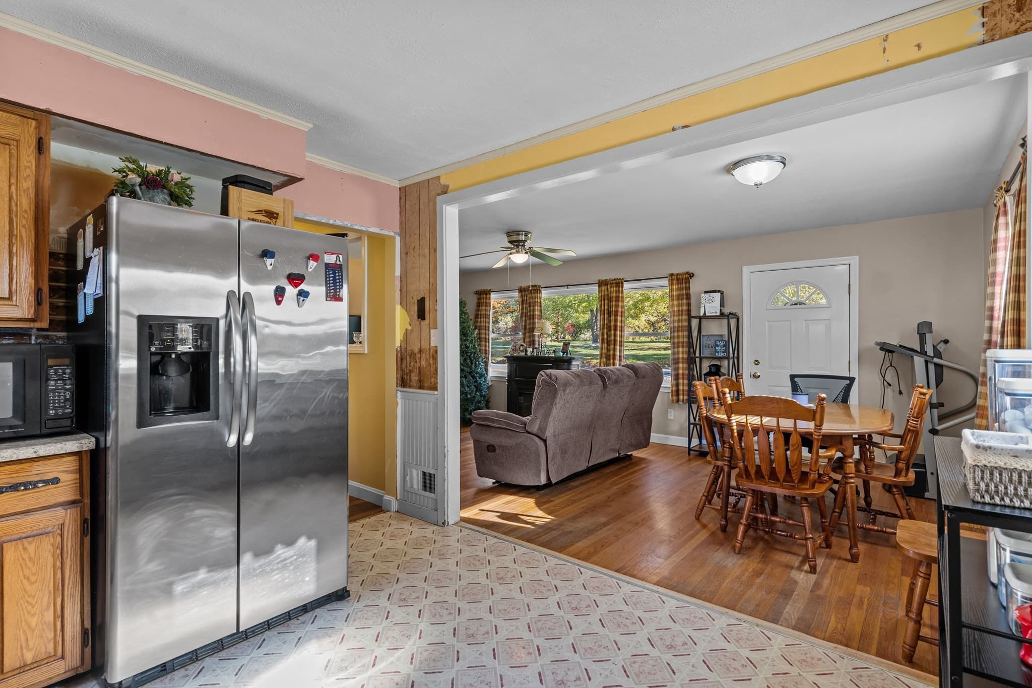 Single Family Residence at 216 S St E, Raynham MA 02767, photo 10 of 26