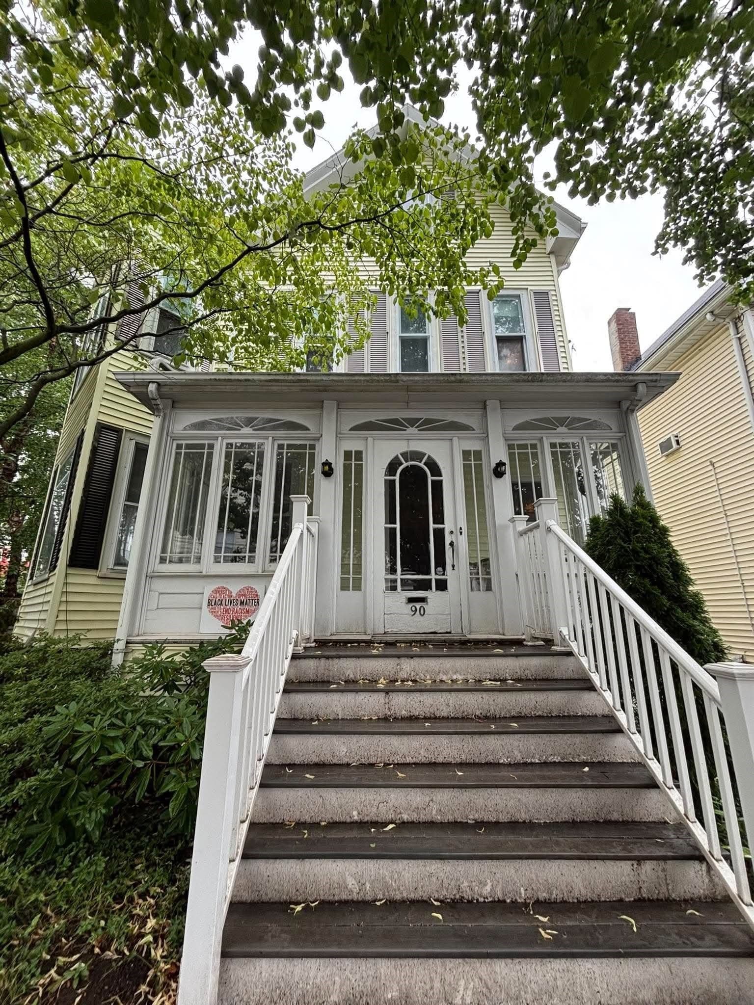 90 Central St, Somerville MA 02143