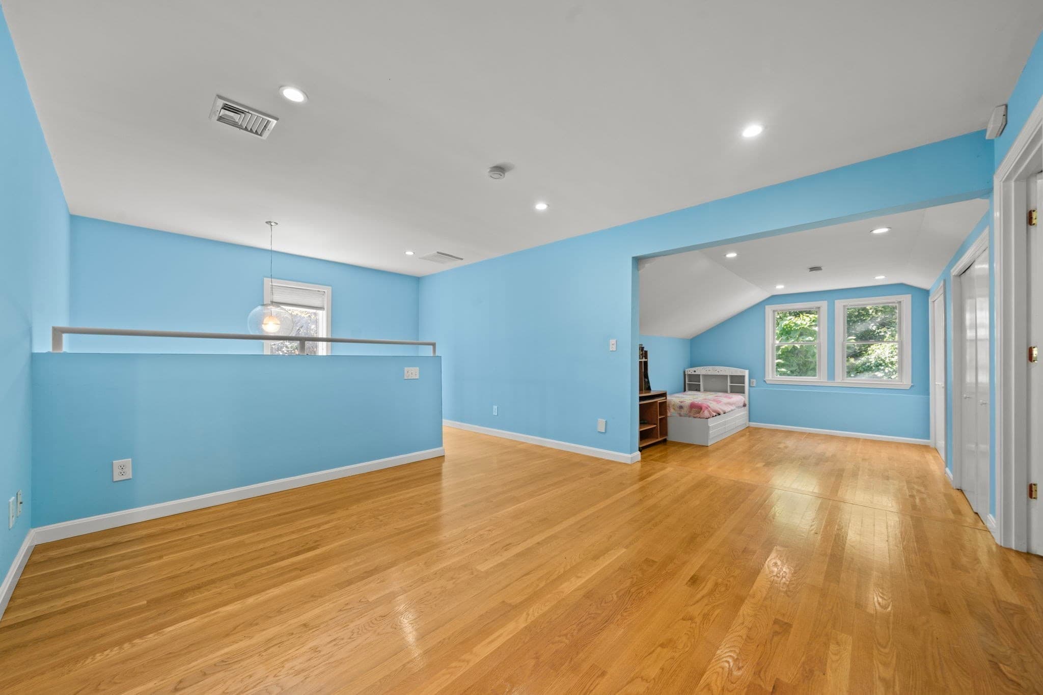 Single Family Residence at 18 Surrey Road, Winchester MA 01890, photo 23 of 41