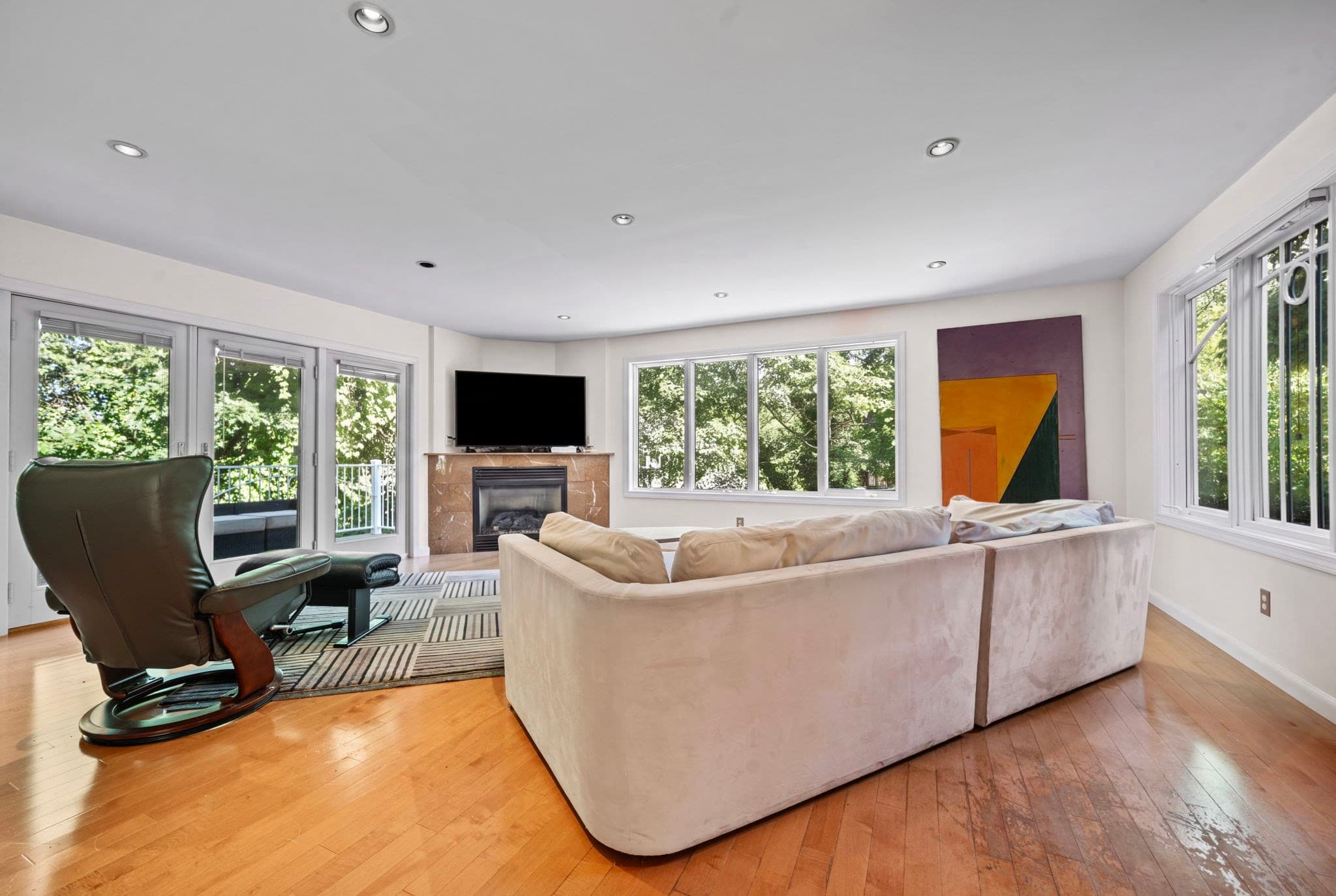 Single Family Residence at 18 Surrey Road, Winchester MA 01890, photo 3 of 41
