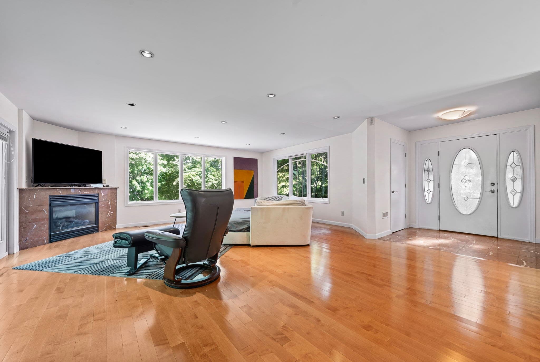Single Family Residence at 18 Surrey Road, Winchester MA 01890, photo 4 of 41