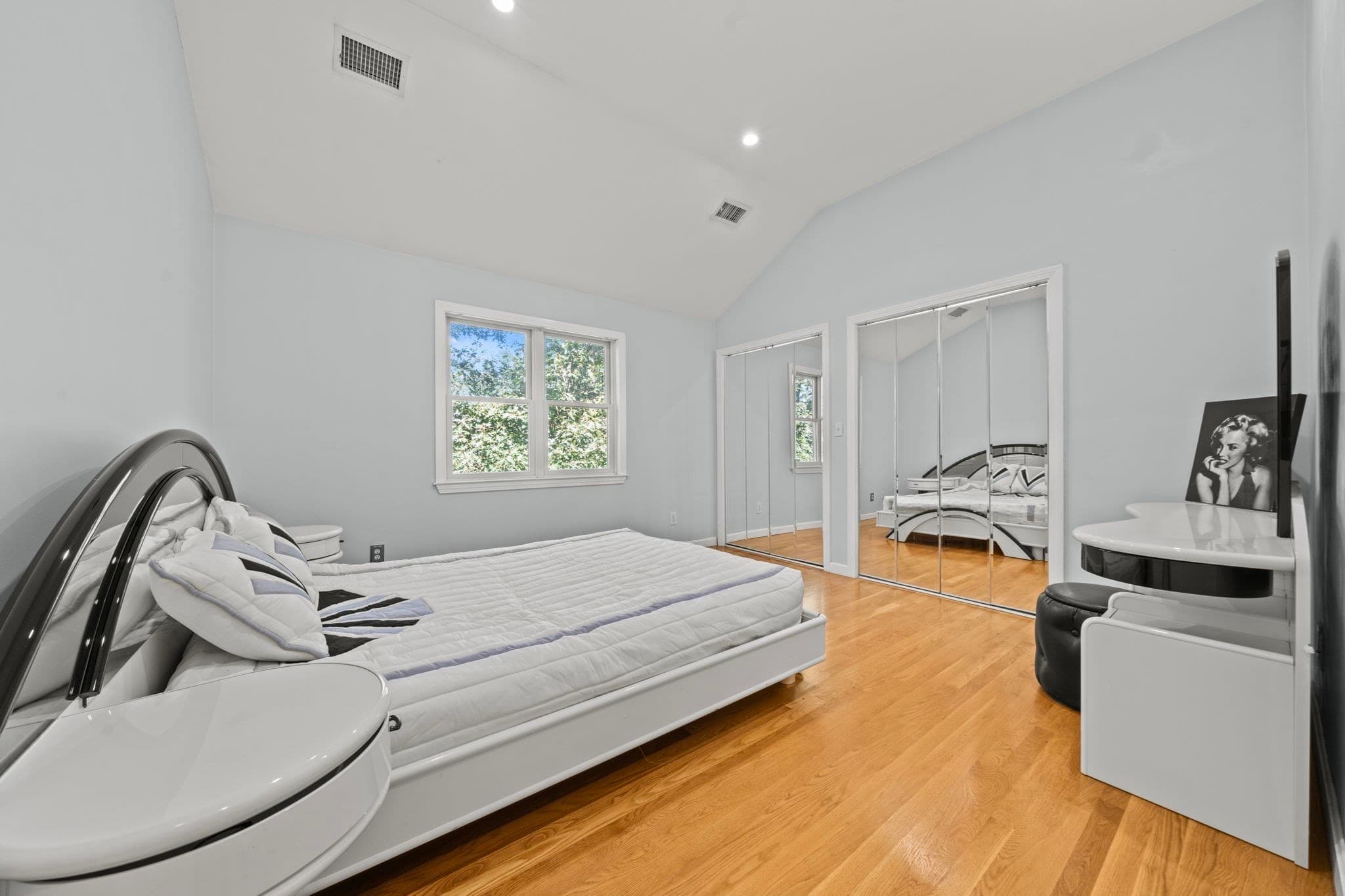 Single Family Residence at 18 Surrey Road, Winchester MA 01890, photo 21 of 41