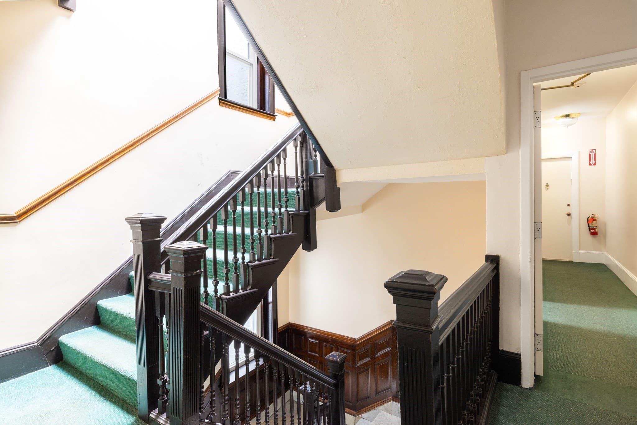 5+ Family - 5+ Units Up/Down at 1539 Beacon Street, Brookline MA 02446, photo 6 of 15