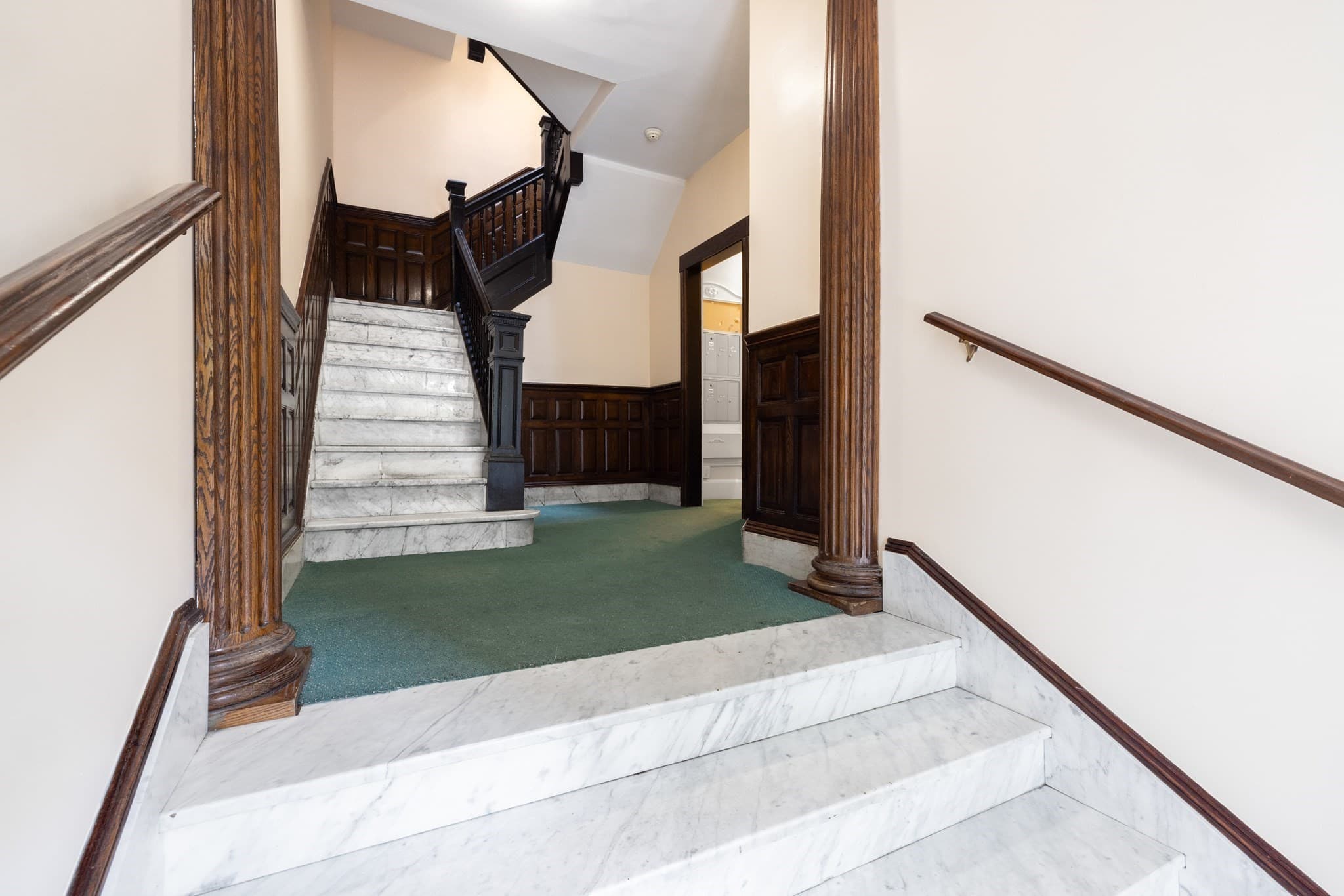 5+ Family - 5+ Units Up/Down at 1539 Beacon Street, Brookline MA 02446, photo 5 of 15
