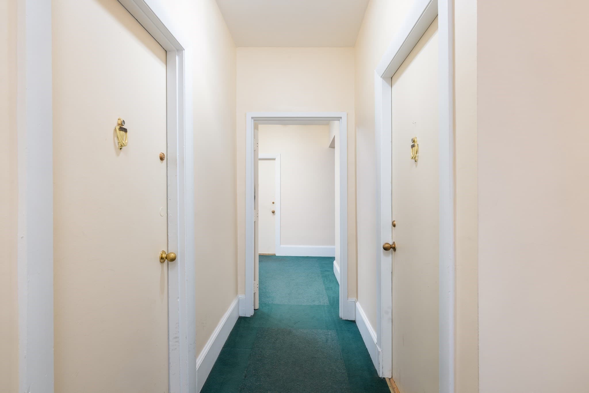 5+ Family - 5+ Units Up/Down at 1539 Beacon Street, Brookline MA 02446, photo 8 of 15