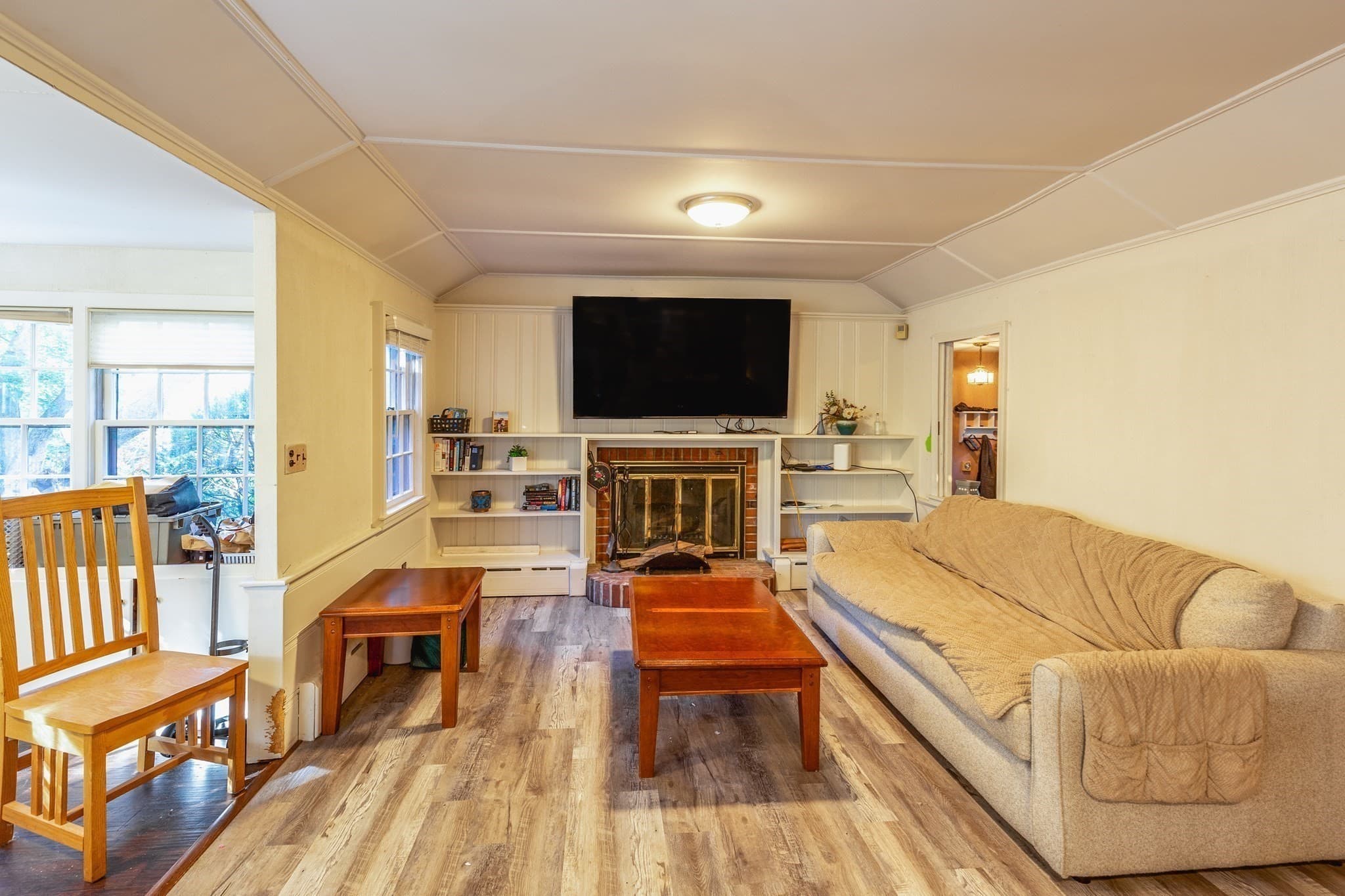 Single Family Residence at 324 Sandwich St, Plymouth MA 02360, photo 6 of 22