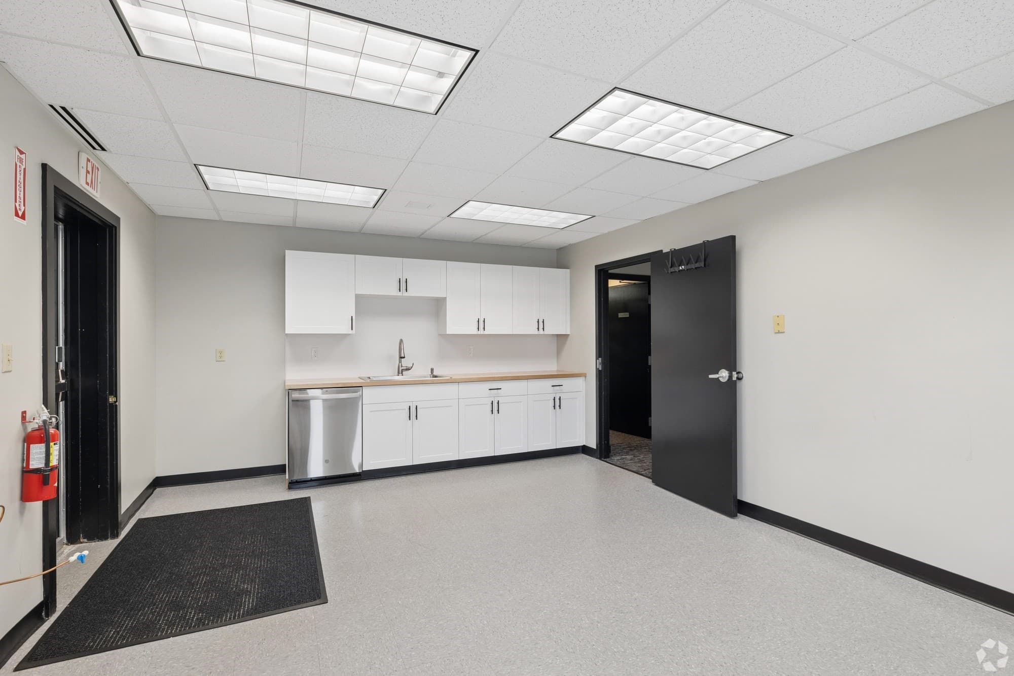 Commercial Sale at 58 Concord St, North Reading MA 01864, photo 5 of 7