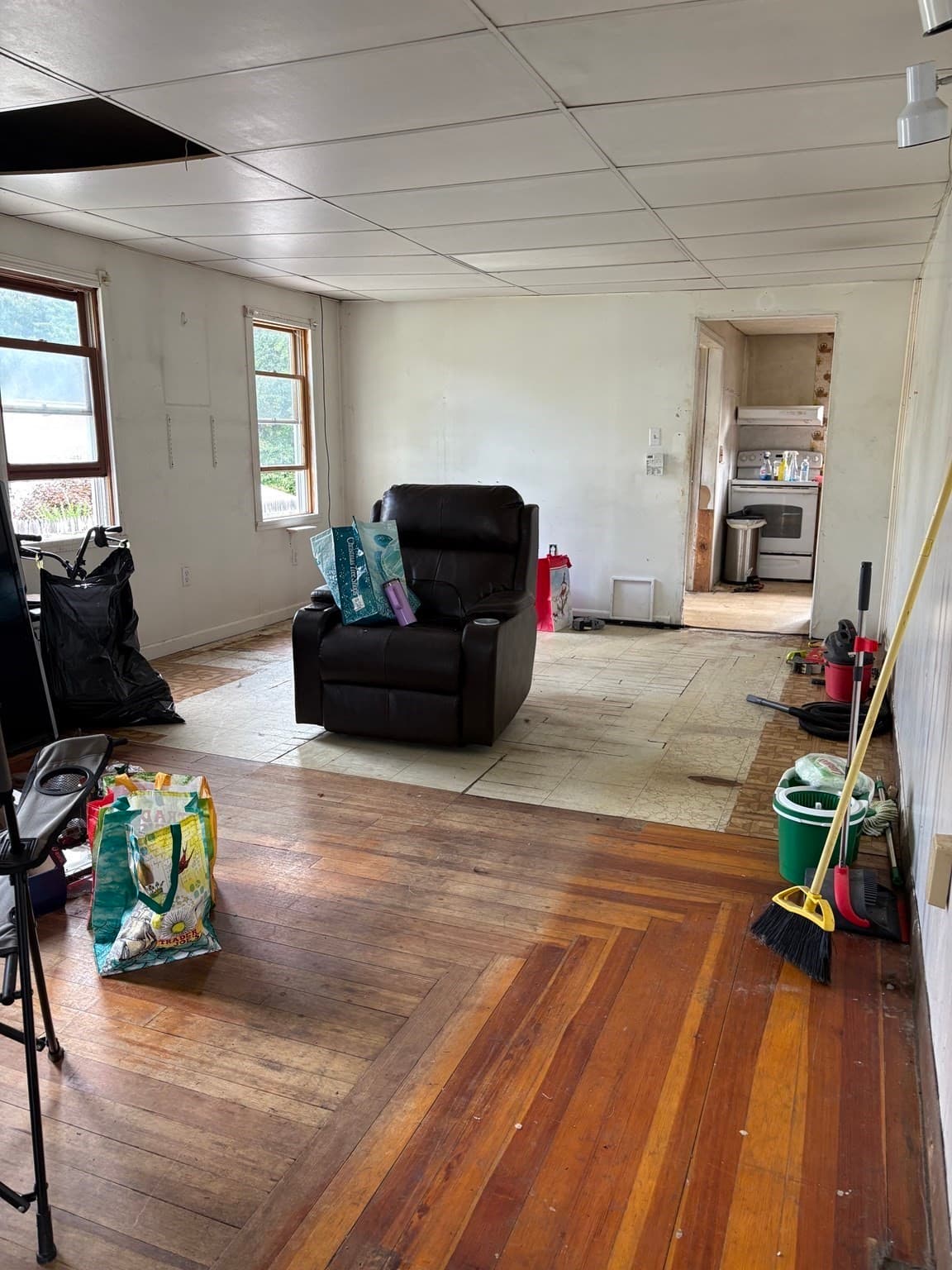 Single Family Residence at 41 Perrin, Seekonk MA 02771, photo 3 of 8