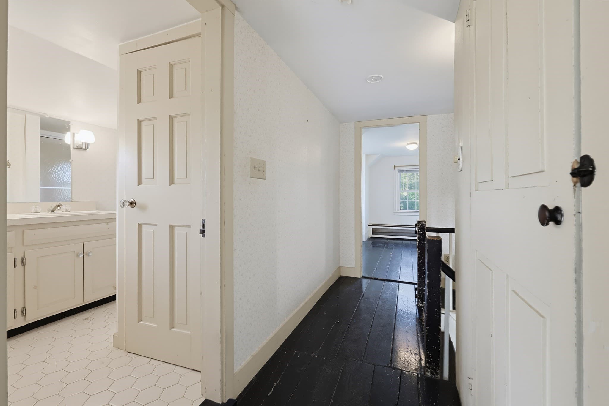 Single Family Residence at 1823 Main Rd, Westport MA 02791, photo 27 of 42