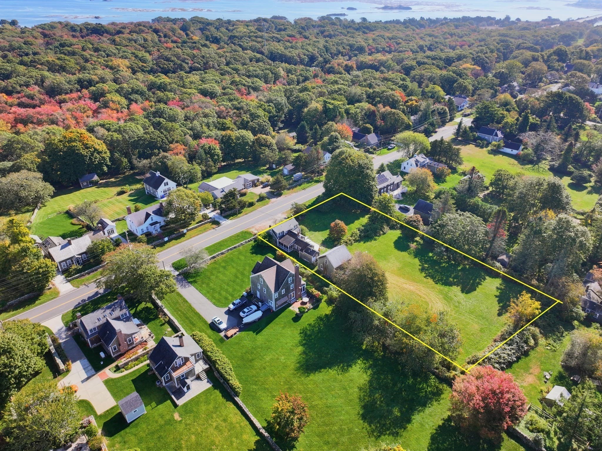 Single Family Residence at 1823 Main Rd, Westport MA 02791, photo 3 of 42