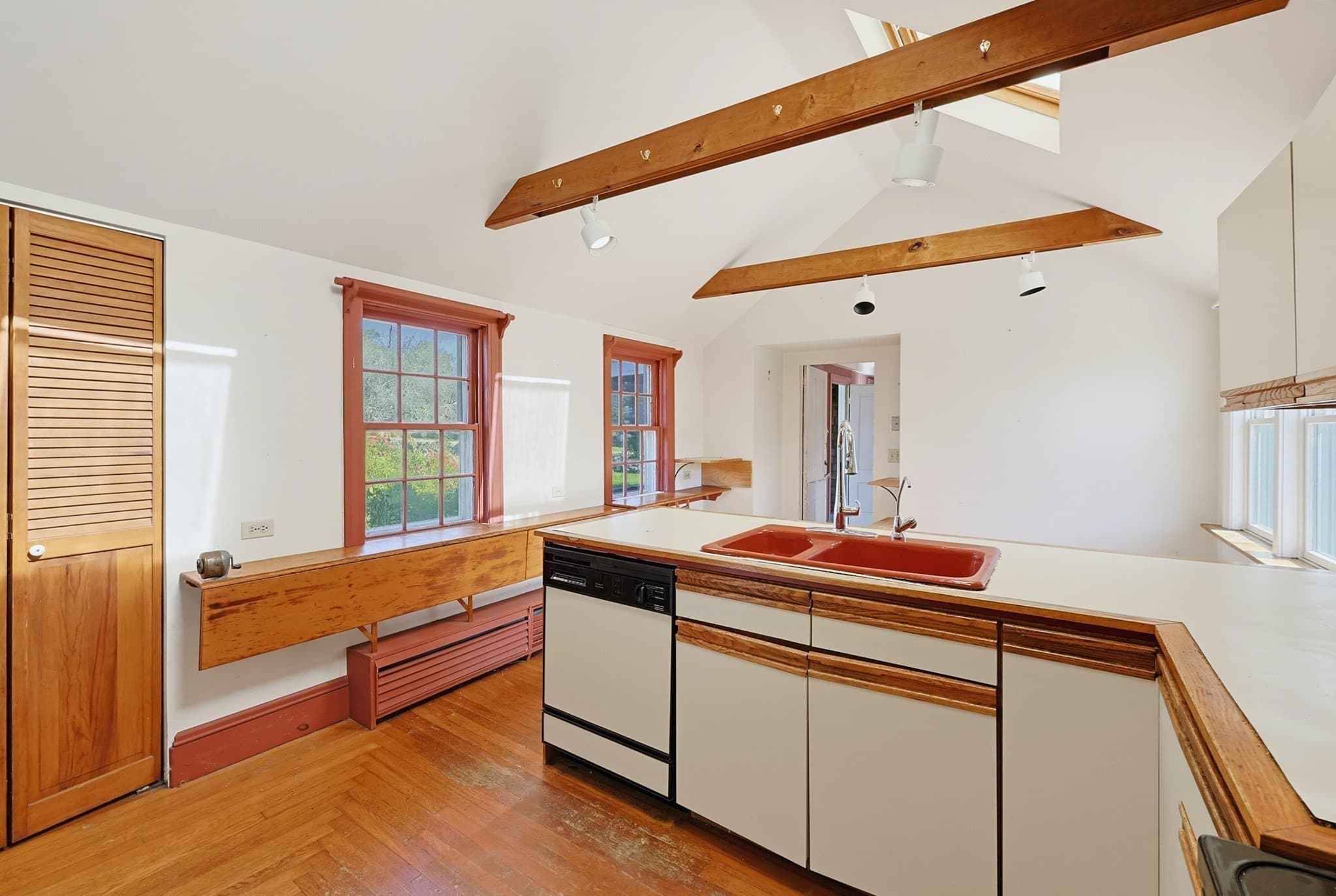 Single Family Residence at 1823 Main Rd, Westport MA 02791, photo 20 of 42