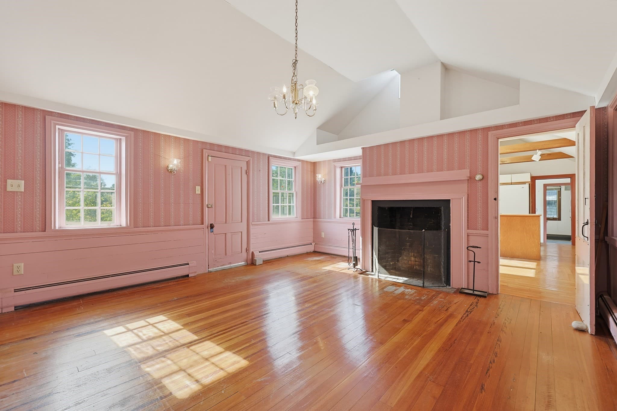 Single Family Residence at 1823 Main Rd, Westport MA 02791, photo 15 of 42