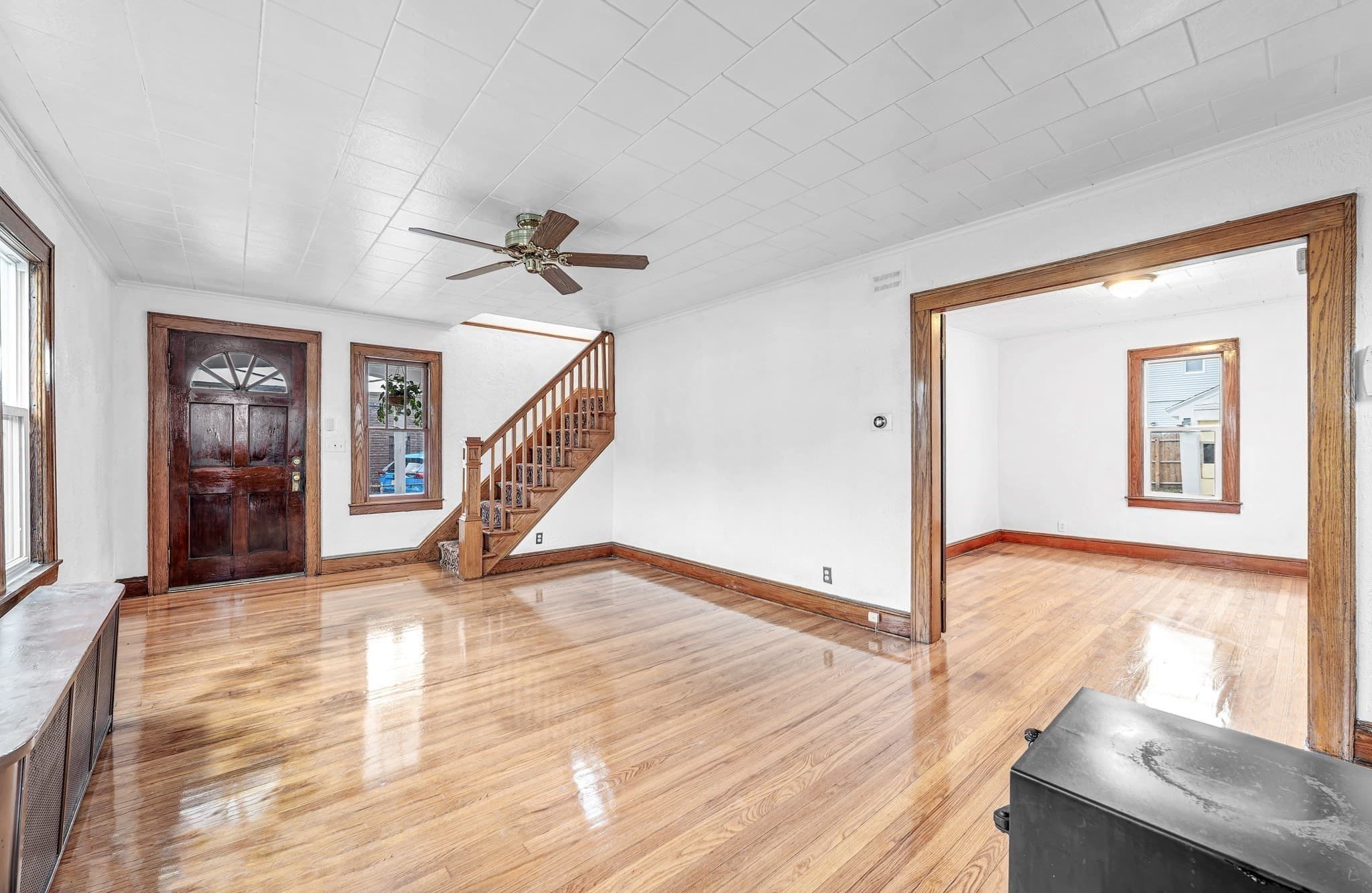 Single Family Residence at 73 Santa Barbara St, Springfield MA 01104, photo 6 of 41