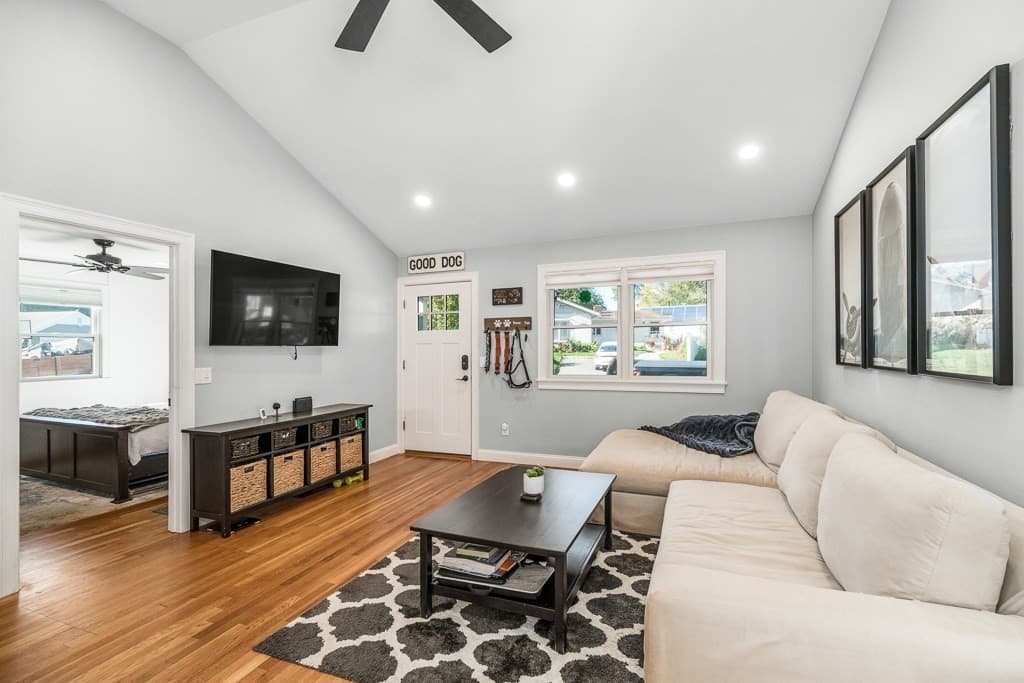 Single Family Residence at 24 Jordan St., Beverly MA 01915, photo 2 of 28